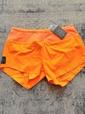 Oiselle Toolbelt Running Shorts 4", Size 4 NWT